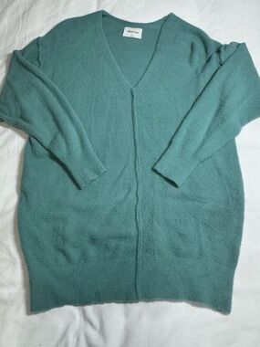 Aritzia Teal V-Neck Cozy Knit Sweater
